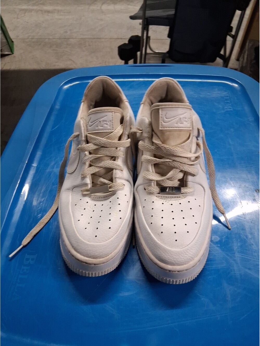Nike Air Force 1 Low Top White Leather Lace-Up Unisex Adult Sneakers Size 9